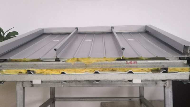 屋面聚氨酯保温板：价格背后的考量因素**